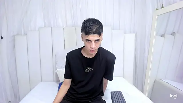 Snapshot of frank_jhonsson chatting on 11-01-25, 02:08 frank jhonsson online show from 11-01-25, 02:08