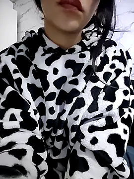 ElaRuil69 online show from 10-28-25, 02:26