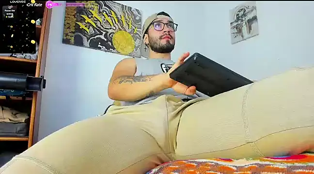 Snapshot of jeyco_santino chatting on 03-21-25, 01:01 jeyco santino online show from 03-21-25, 01:01