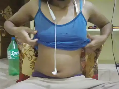 Snapshot of cutee_telugu chatting on 02-25-25, 02:54 cutee telugu online show from 02-25-25, 02:54
