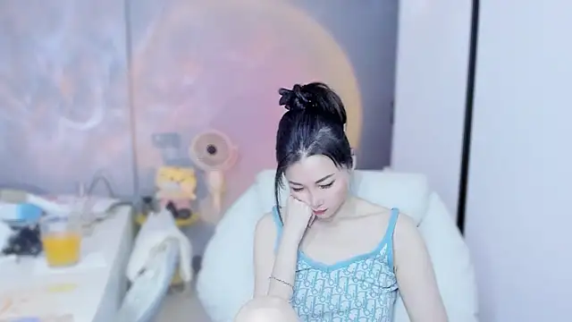 Snapshot of A_dabo chatting on 04-15-26, 06:42 A dabo online show from 04-15-26, 06:42