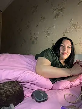 Naughtbaby 2025 online show from 02-14-26, 02:30