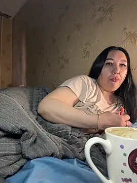 Naughtbaby 2025 online show from 05-16-26, 12:18