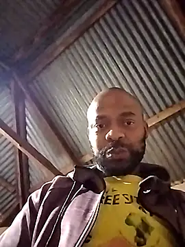 Snapshot of Curved-Dick chatting on 11-02-25, 05:15 Curved-Dick online show from 11-02-25, 05:15