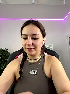 AshleySkott  online show from 10-06-25, 08:23