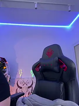 AshleySkott  online show from 10-30-25, 09:11