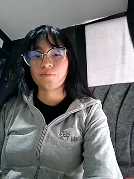 Arielle lov online show from 10-20-25, 11:54