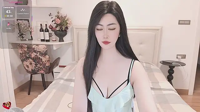 Snapshot of Tingdie chatting on 04-27-26, 02:04 Tingdie online show from 04-27-26, 02:04