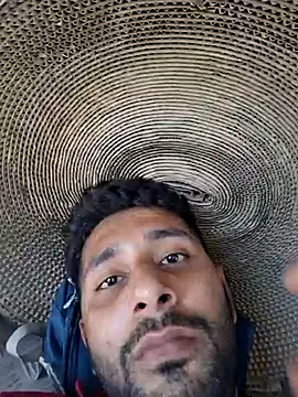 Snapshot of Sottkti chatting on 03-08-25, 03:06 Sottkti online show from 03-08-25, 03:06