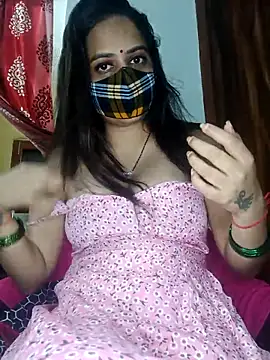 Snapshot of DesiLeela chatting on 09-11-25, 02:39 DesiLeela online show from 09-11-25, 02:39