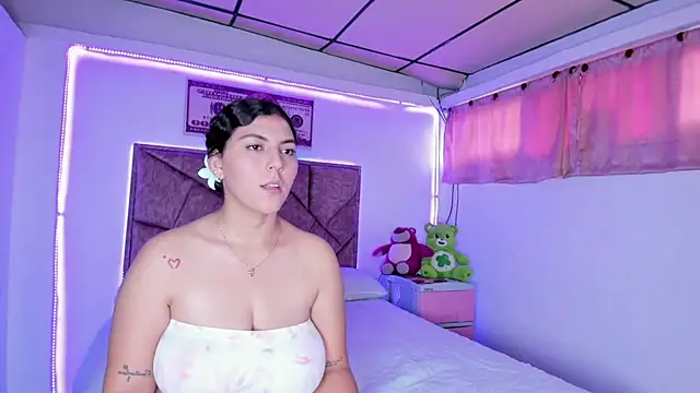 Cristal Smith20 online show from 10-18-25, 02:51