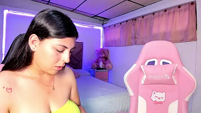 Cristal Smith20 online show from 06-18-26, 11:36