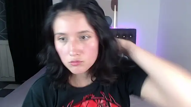 amy royale online show from 02-18-25, 07:30