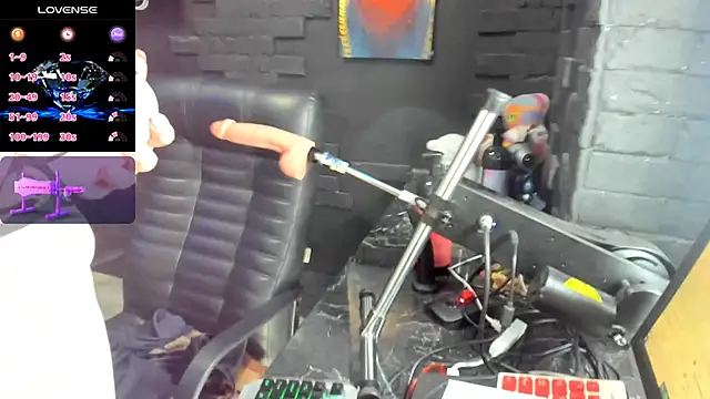 Snapshot of LaylaLayla7 chatting on 03-17-25, 03:29 LaylaLayla7 online show from 03-17-25, 03:29