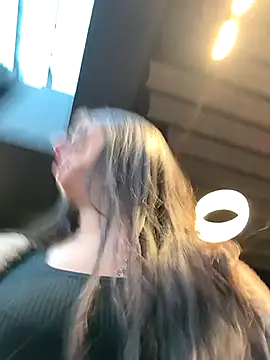 Snapshot of Nat_XxX chatting on 11-13-25, 09:03 Nat XxX online show from 11-13-25, 09:03