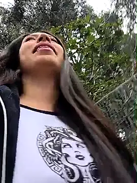 Snapshot of Nat_XxX chatting on 11-23-25, 08:30 Nat XxX online show from 11-23-25, 08:30