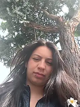 Snapshot of Nat_XxX chatting on 12-16-25, 08:03 Nat XxX online show from 12-16-25, 08:03