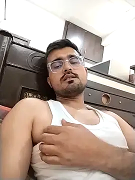Snapshot of hornypurush chatting on 04-19-26, 02:11 hornypurush online show from 04-19-26, 02:11