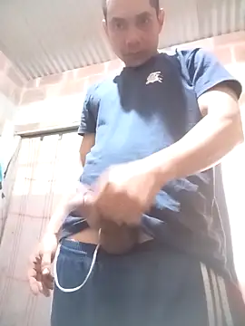 Snapshot of Mycansonhot chatting on 10-22-25, 01:44 Mycansonhot online show from 10-22-25, 01:44