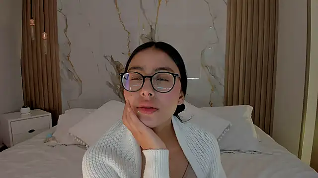 miss martiina online show from 09-12-25, 03:06