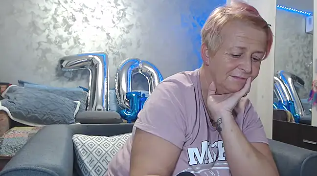 RosesandLillies online show from 12-31-24, 06:35