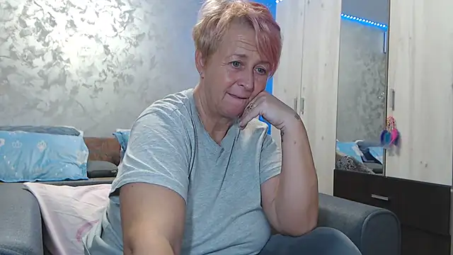 RosesandLillies online show from 01-02-25, 06:34