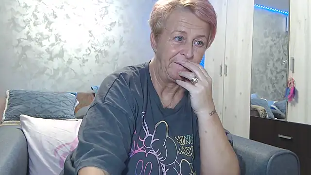 RosesandLillies online show from 01-03-25, 06:24