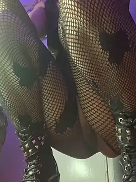 NatashaRex online show from 09-17-25, 03:41