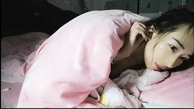 hebe-02 online show from 11-10-25, 03:00