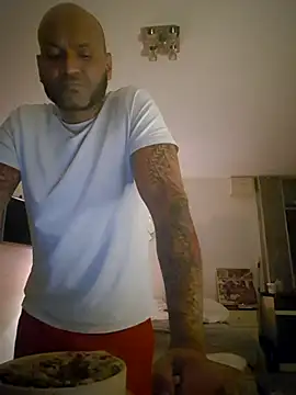 Mrnutella online show from 03-05-25, 02:25