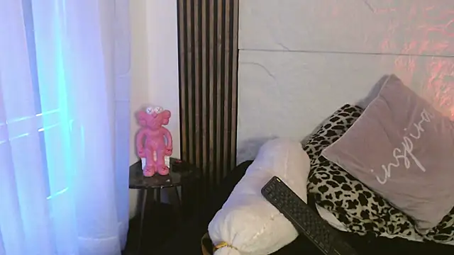 abril lottie online show from 03-06-25, 04:49