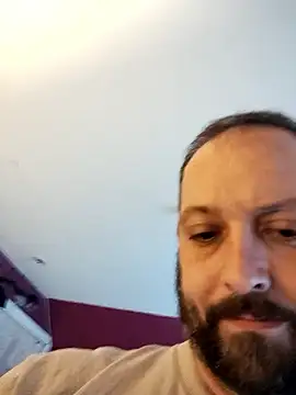 Snapshot of Cummaker69 chatting on 01-18-26, 01:15 Cummaker69 online show from 01-18-26, 01:15