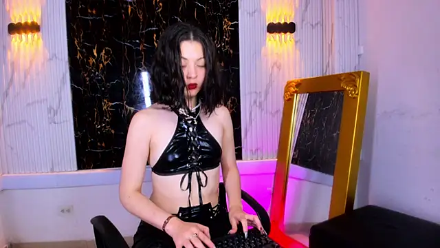 Guxplo  online show from 03-20-25, 08:51