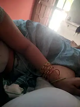 indian couple4 online show from 11-06-25, 08:04