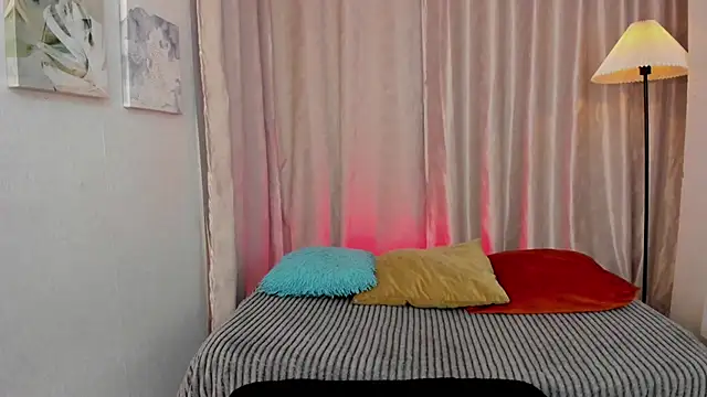 iiangel  online show from 02-18-26, 03:57