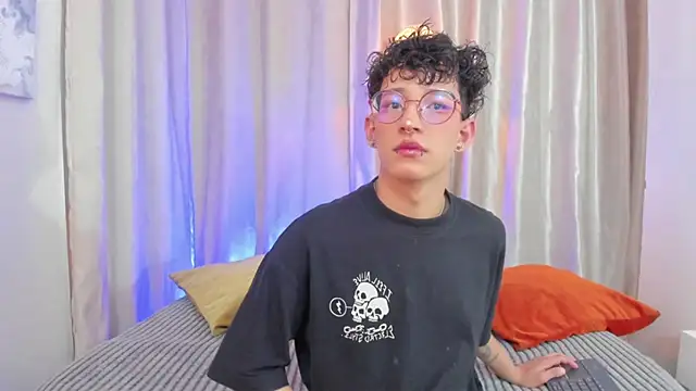 iiangel  online show from 02-28-26, 03:51