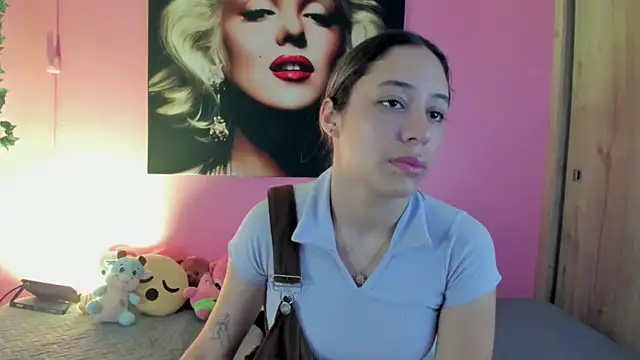 Snapshot of TANIA_06 chatting on 07-06-26, 01:08 TANIA 06 online show from 07-06-26, 01:08