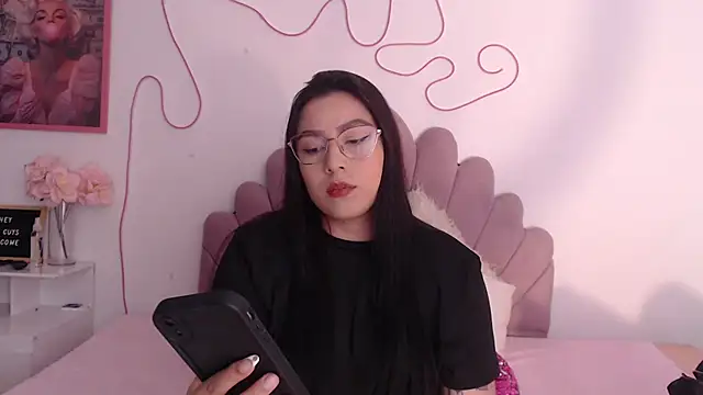 emily-777 online show from 09-08-25, 07:57