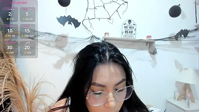 emily-777 online show from 10-28-25, 11:18