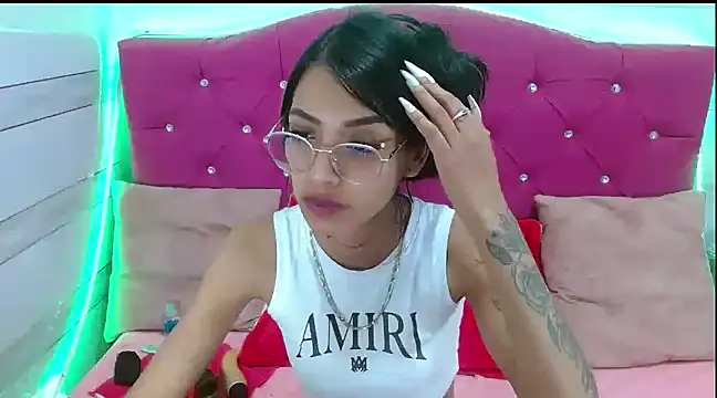 Snapshot of Karla_SlutSkinny chatting on 03-09-25, 09:46 Karla SlutSkinny online show from 03-09-25, 09:46