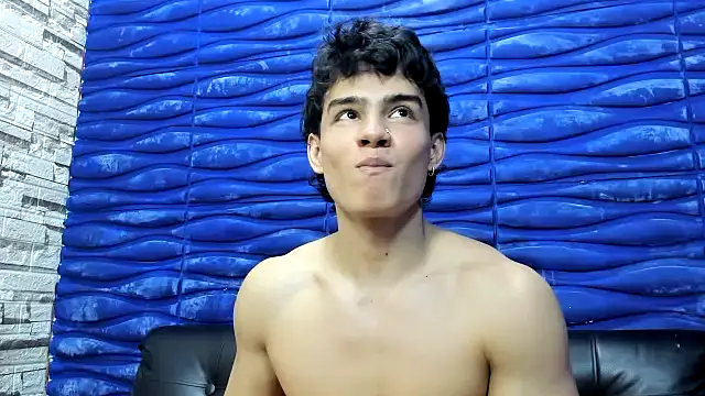 seigfried0 online show from 02-10-26, 01:10