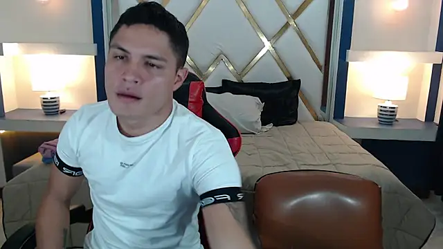 SaraClub JY online show from 10-19-25, 12:44