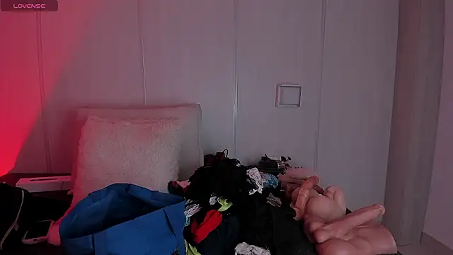 sasha riverss online show from 01-31-26, 07:23