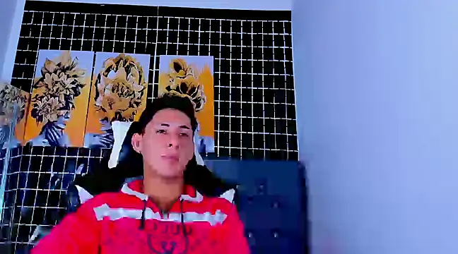 Snapshot of Angel_Medina chatting on 02-25-25, 01:39 Angel Medina online show from 02-25-25, 01:39