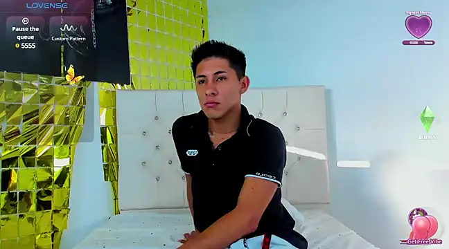 Snapshot of Angel_Medina chatting on 02-28-25, 12:42 Angel Medina online show from 02-28-25, 12:42