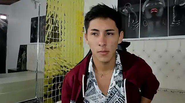 Snapshot of Angel_Medina chatting on 03-15-25, 12:24 Angel Medina online show from 03-15-25, 12:24