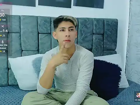 Snapshot of Angel_Medina chatting on 09-12-25, 01:11 Angel Medina online show from 09-12-25, 01:11