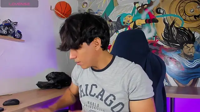 Snapshot of Allex_Cano chatting on 03-24-26, 08:25 Allex Cano online show from 03-24-26, 08:25