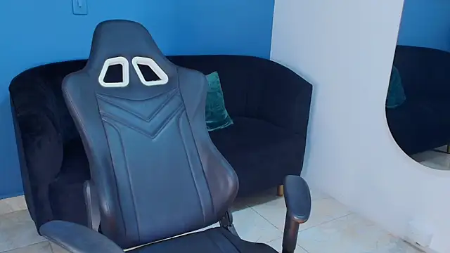 Zamira Taylor online show from 11-11-25, 03:28