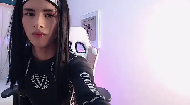 Snapshot of luna_stanford chatting on 02-20-25, 10:04 luna stanford online show from 02-20-25, 10:04